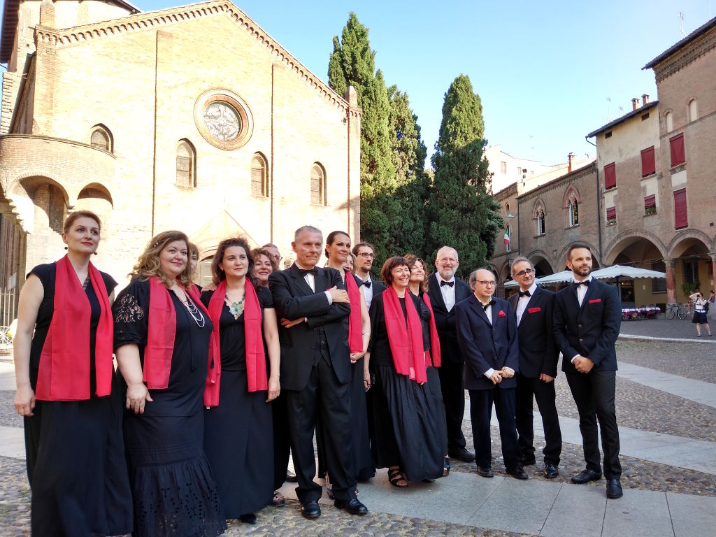 SARAH SHEPPARD in Piazza S.Stefano