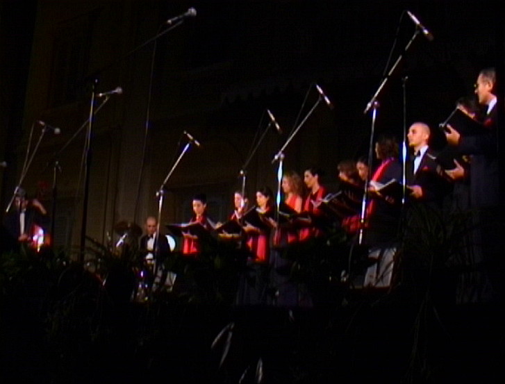 The SARAH SHEPPARD SPIRITUALS singing for 2000 people at Villa Spalletti
for the Casalgrande Gospel & Soul Festival on July 21st 2001